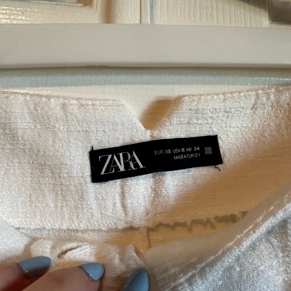 Women’s linen shorts size XS in white from Zara - Picture 2 of 4